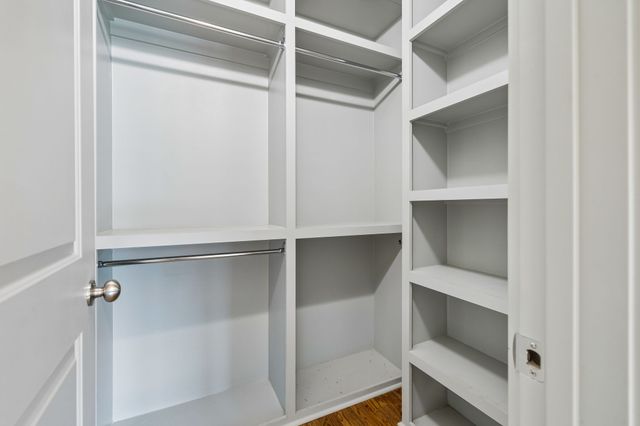 720 Flint Ridge Dr, Whites Creek, TN 37189