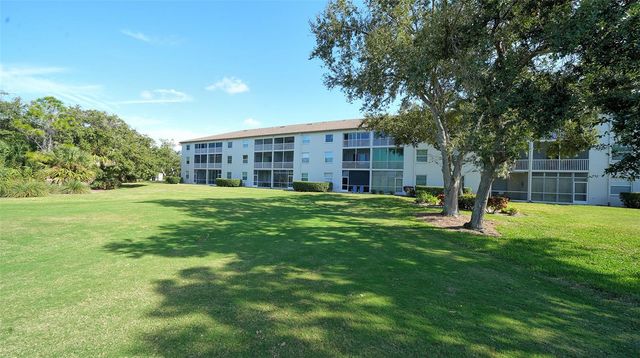 8750 OLDE HICKORY AVENUE 9207, Sarasota, FL 34238