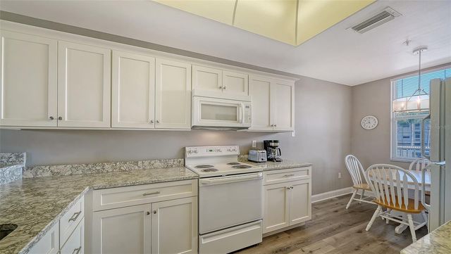 8750 OLDE HICKORY AVENUE 9207, Sarasota, FL 34238