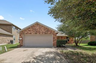 18432 Cloudmore LN, Elgin, TX 78621