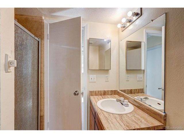 3853 S Genoa Ct C, Aurora, CO 80013