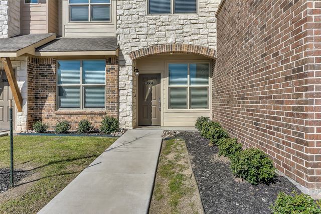 3604 Aaron Place, Denton, TX 76226