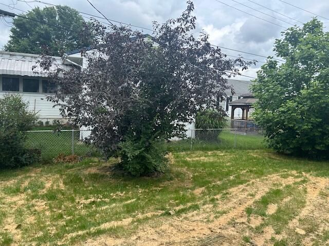 61 Ernst Avenue, Maysville, KY 41056