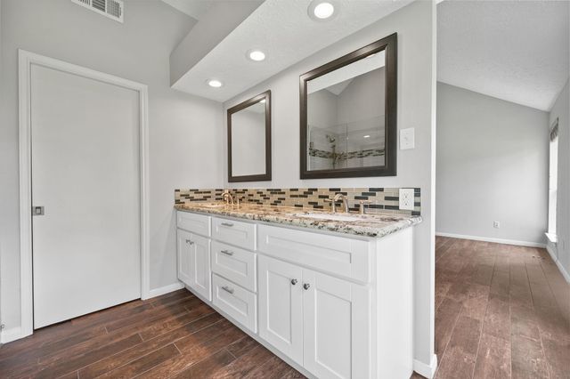 3518 Grove Oaks Drive, Houston, TX 77339