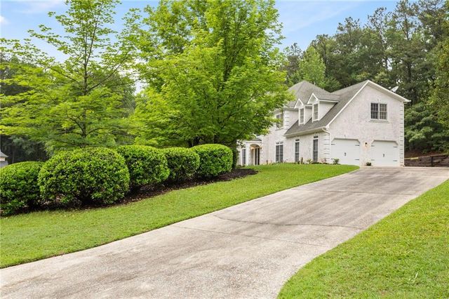1841 Lake Cove Drive SW, Atlanta, GA 30331