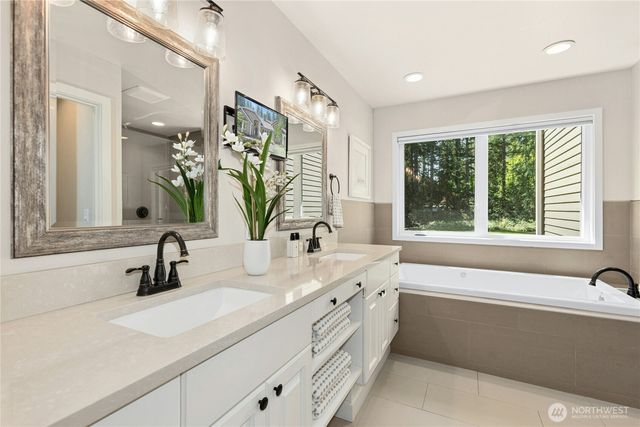 8804 221st Avenue NE, Redmond, WA 98053
