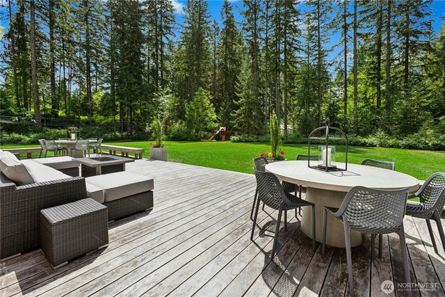 8804 221st Avenue NE, Redmond, WA 98053