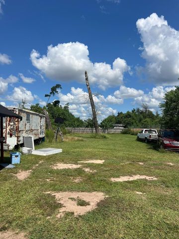 756 County Road 5003, Cleveland, TX 77327