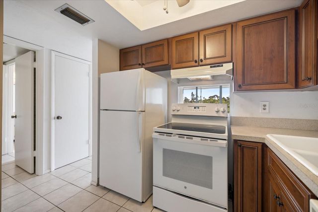 618 BIRD BAY DRIVE S 317, Venice, FL 34285