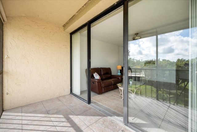 618 BIRD BAY DRIVE S 317, Venice, FL 34285