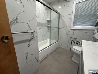 935 Edgewater Avenue, Ridgefield, NJ 07657