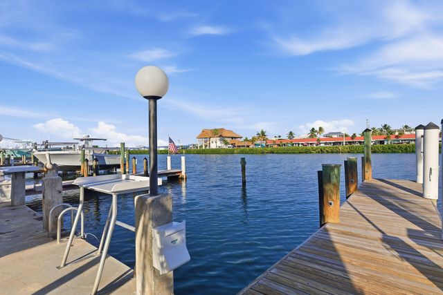 26 7 Street, Key Colony, FL 33051