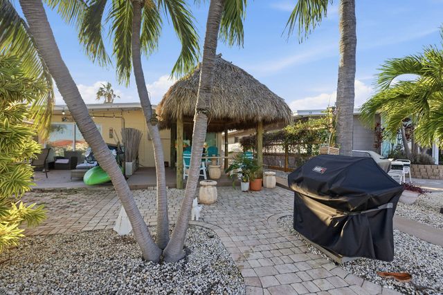 26 7 Street, Key Colony, FL 33051