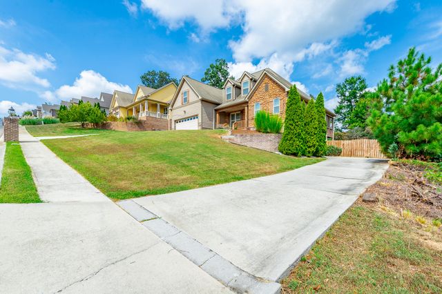 8076 Burgundy Circle, Chattanooga, TN 37421