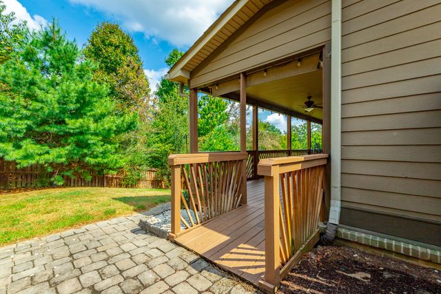 8076 Burgundy Circle, Chattanooga, TN 37421