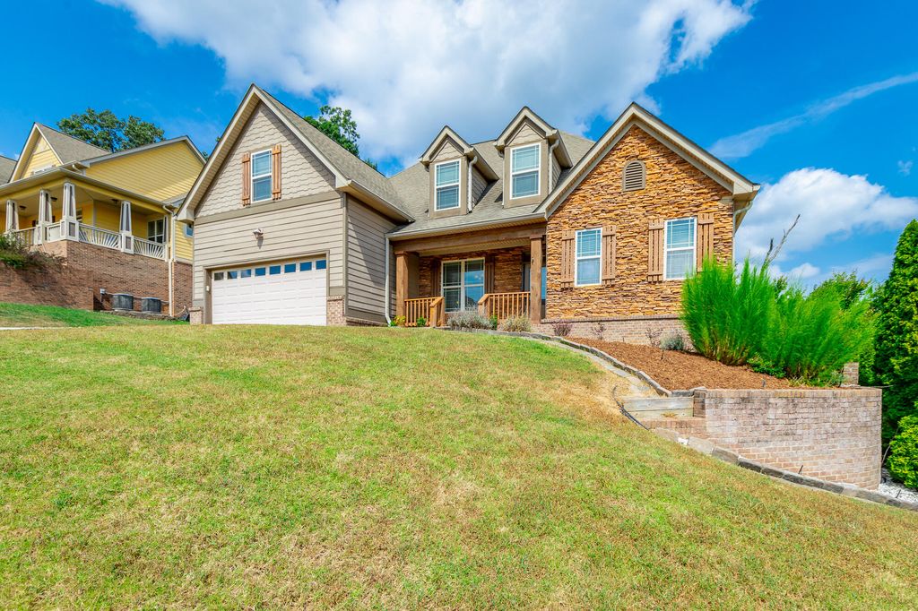8076 Burgundy Circle, Chattanooga, TN 37421