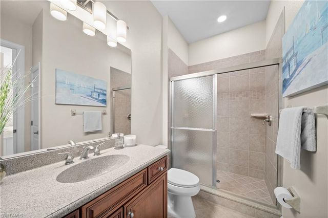 9220 Quartz LN # 202, Naples, FL 34120