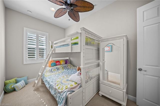 9220 Quartz LN # 202, Naples, FL 34120