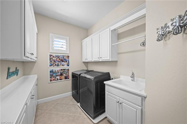 9220 Quartz LN # 202, Naples, FL 34120