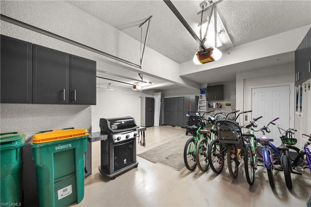 9220 Quartz LN # 202, Naples, FL 34120