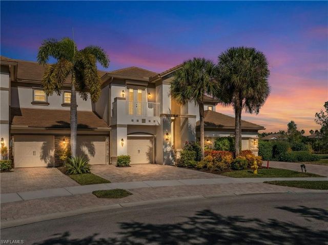 9220 Quartz LN # 202, Naples, FL 34120