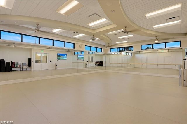 9220 Quartz LN # 202, Naples, FL 34120