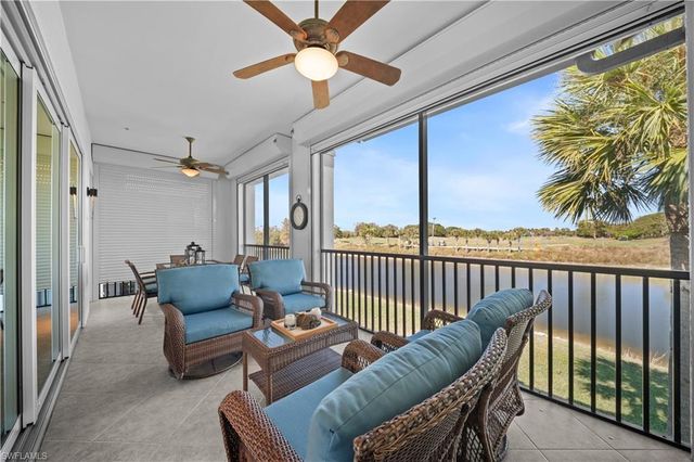 9220 Quartz LN # 202, Naples, FL 34120