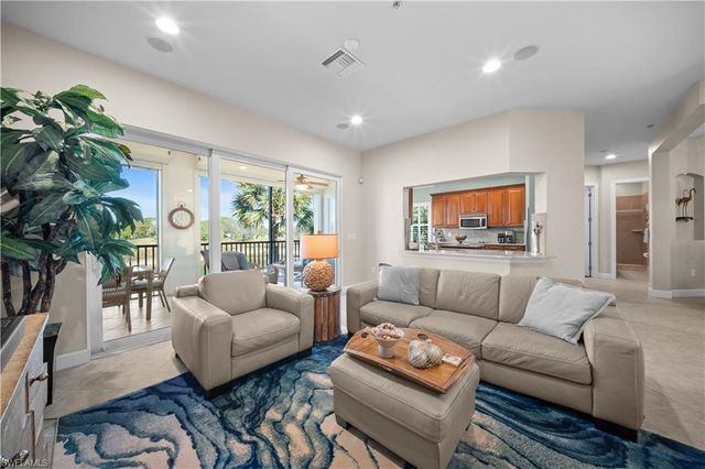 9220 Quartz LN # 202, Naples, FL 34120