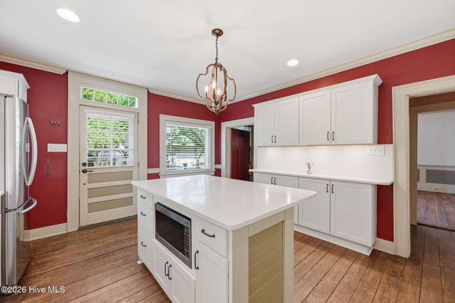 804 Pollock Street, New Bern, NC 28562