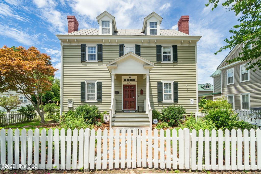 804 Pollock Street, New Bern, NC 28562