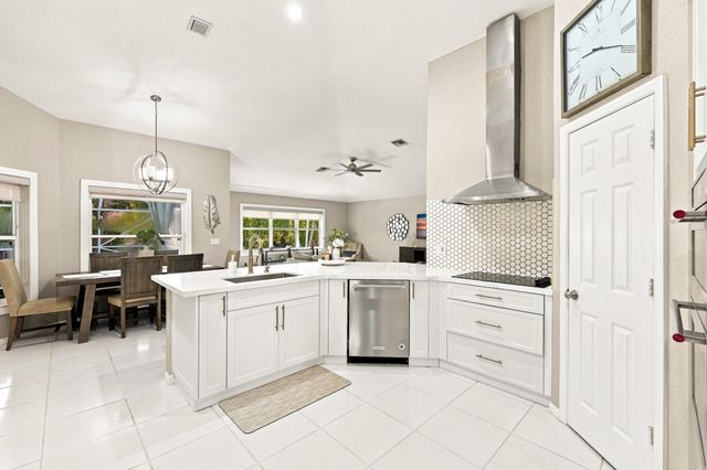 20369 HACIENDA Court, Boca Raton, FL 33498