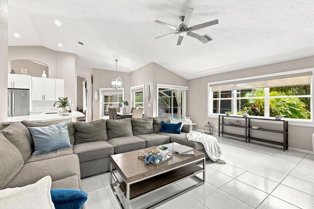 20369 HACIENDA Court, Boca Raton, FL 33498