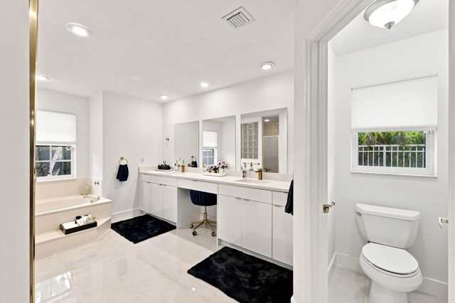 20369 HACIENDA Court, Boca Raton, FL 33498