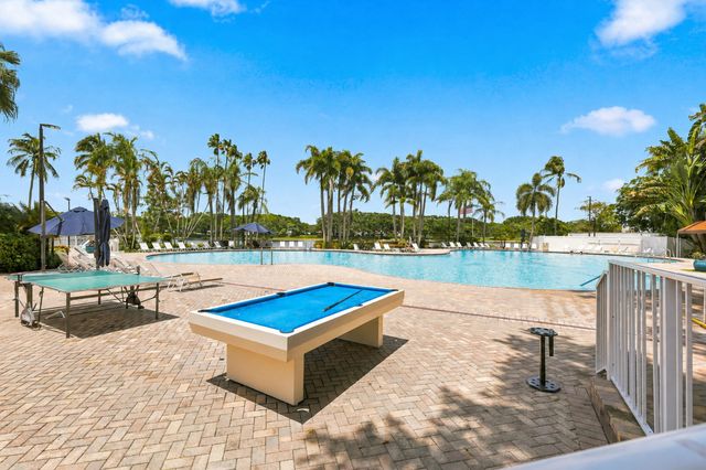 20369 HACIENDA Court, Boca Raton, FL 33498