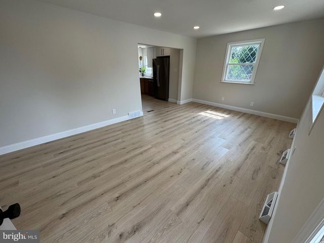 417 VETERANS DR, Palmyra, NJ 08065