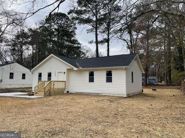 5385 BOOKER T Drive, Morrow, GA 30260