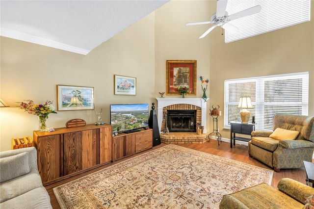 812 AMELIA COURT NE, St Petersburg, FL 33702