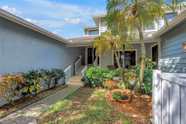 812 AMELIA COURT NE, St Petersburg, FL 33702