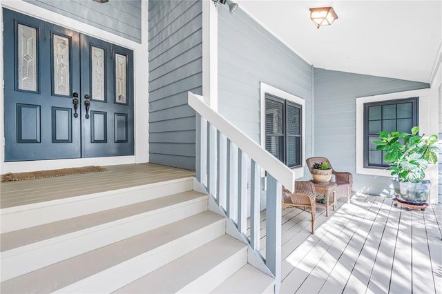 812 AMELIA COURT NE, St Petersburg, FL 33702