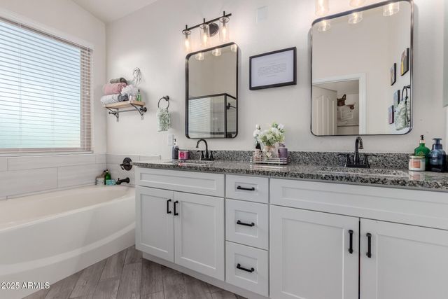 518 S 122ND Lane, Avondale, AZ 85323