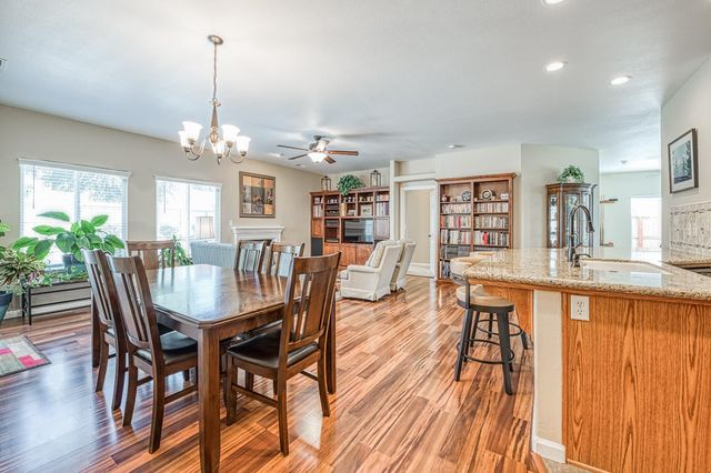 1893 Decatur Avenue, Clovis, CA 93611