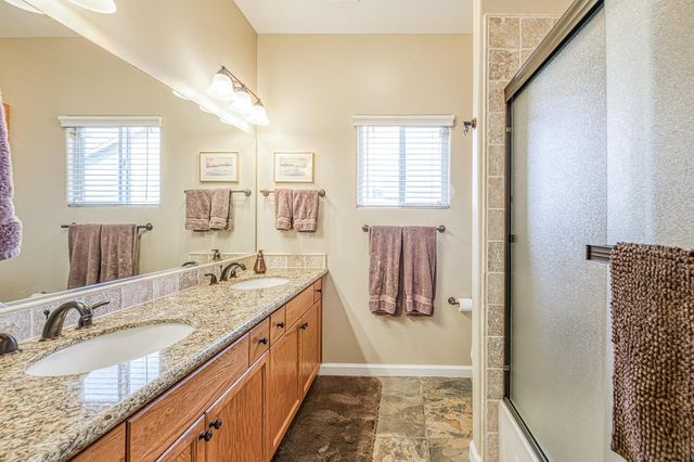 1893 Decatur Avenue, Clovis, CA 93611