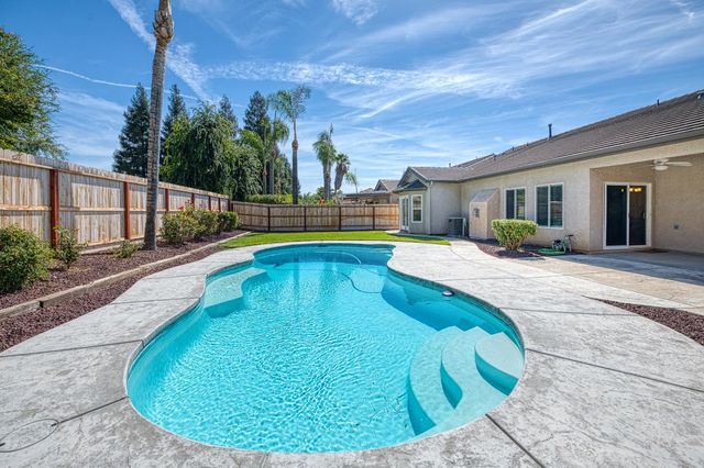 1893 Decatur Avenue, Clovis, CA 93611
