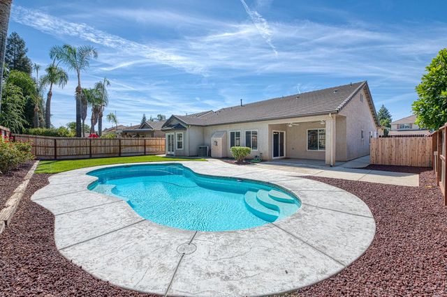 1893 Decatur Avenue, Clovis, CA 93611