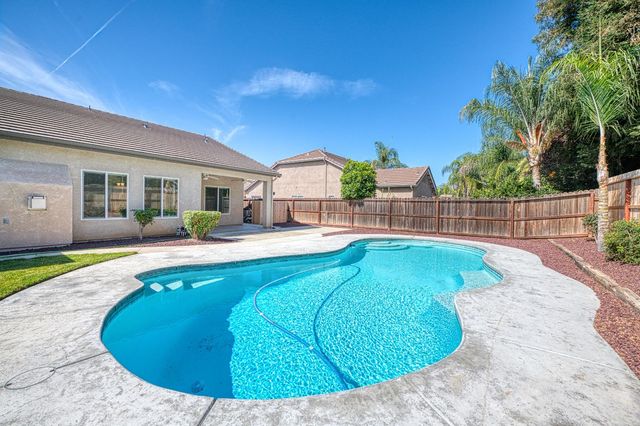 1893 Decatur Avenue, Clovis, CA 93611