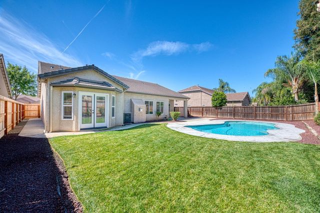 1893 Decatur Avenue, Clovis, CA 93611