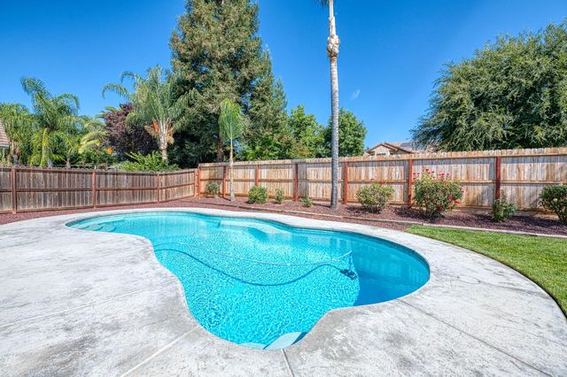 1893 Decatur Avenue, Clovis, CA 93611