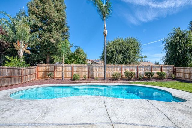 1893 Decatur Avenue, Clovis, CA 93611