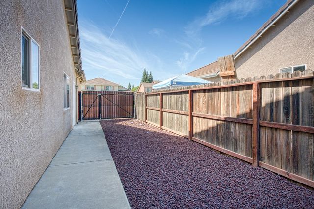 1893 Decatur Avenue, Clovis, CA 93611