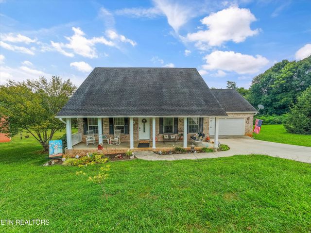 225 Hillsborough Lane, Lenoir City, TN 37772